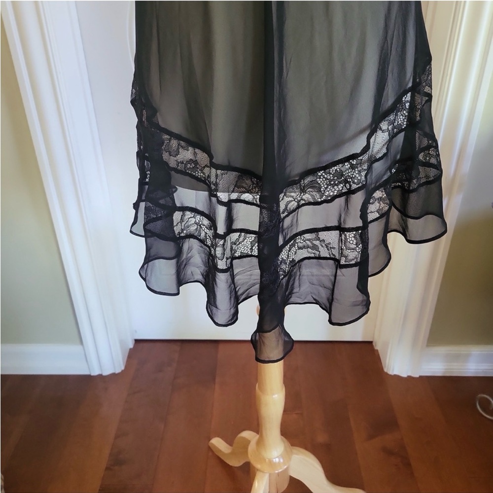 VS black lace nighty - Picture 3 of 5